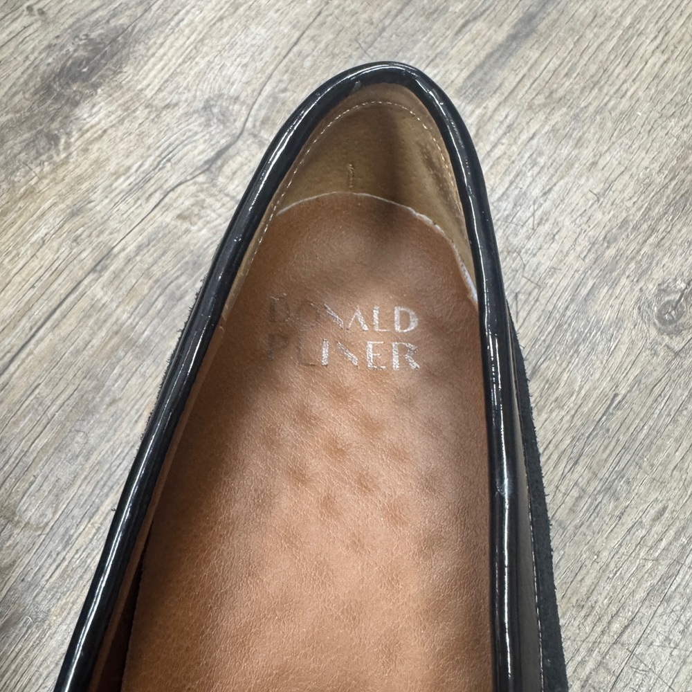Donald Pliner Black Loafers - Picture 4 of 4